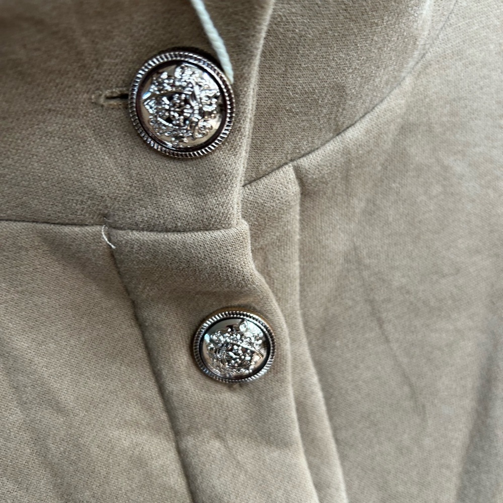 NWT Tan Exposed Seam Button-Up Jacket - Picture 3 of 10